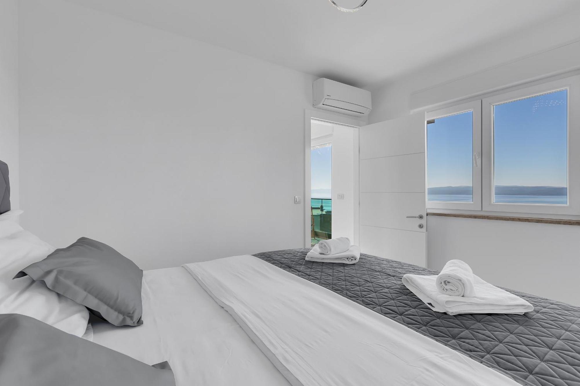 Appartement Exclusive Penthouse Big Blue With Private Jacuzzi à Makarska Extérieur photo