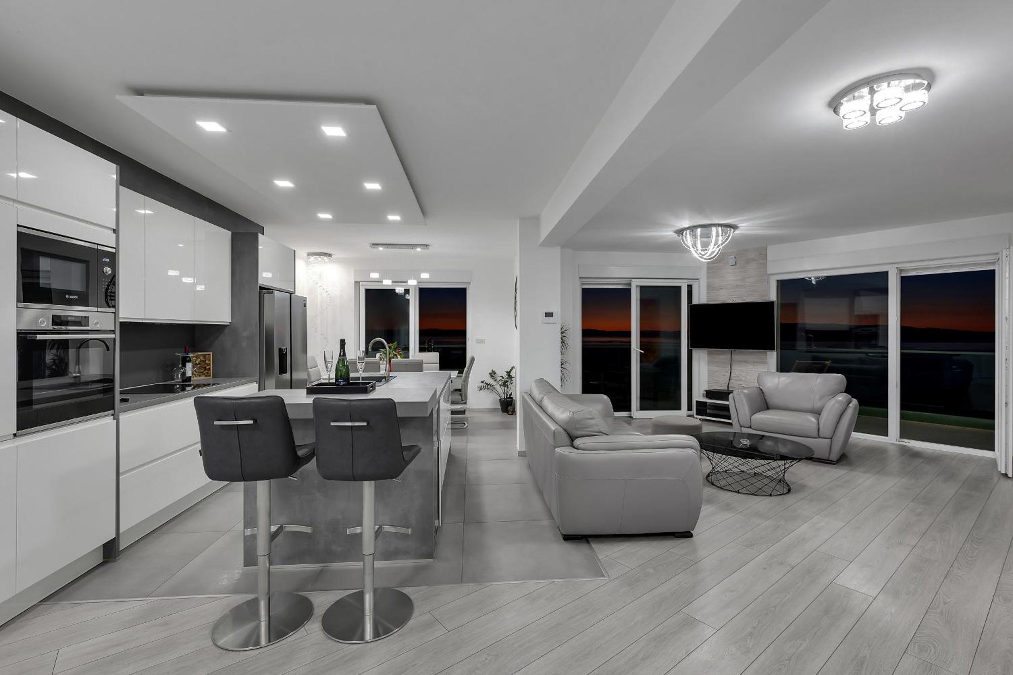 Appartement Exclusive Penthouse Big Blue With Private Jacuzzi à Makarska Extérieur photo