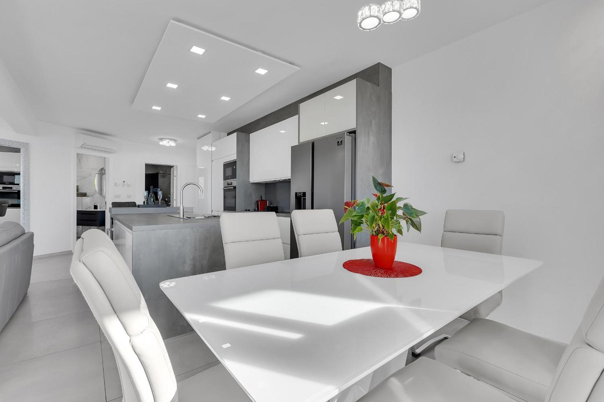 Appartement Exclusive Penthouse Big Blue With Private Jacuzzi à Makarska Extérieur photo