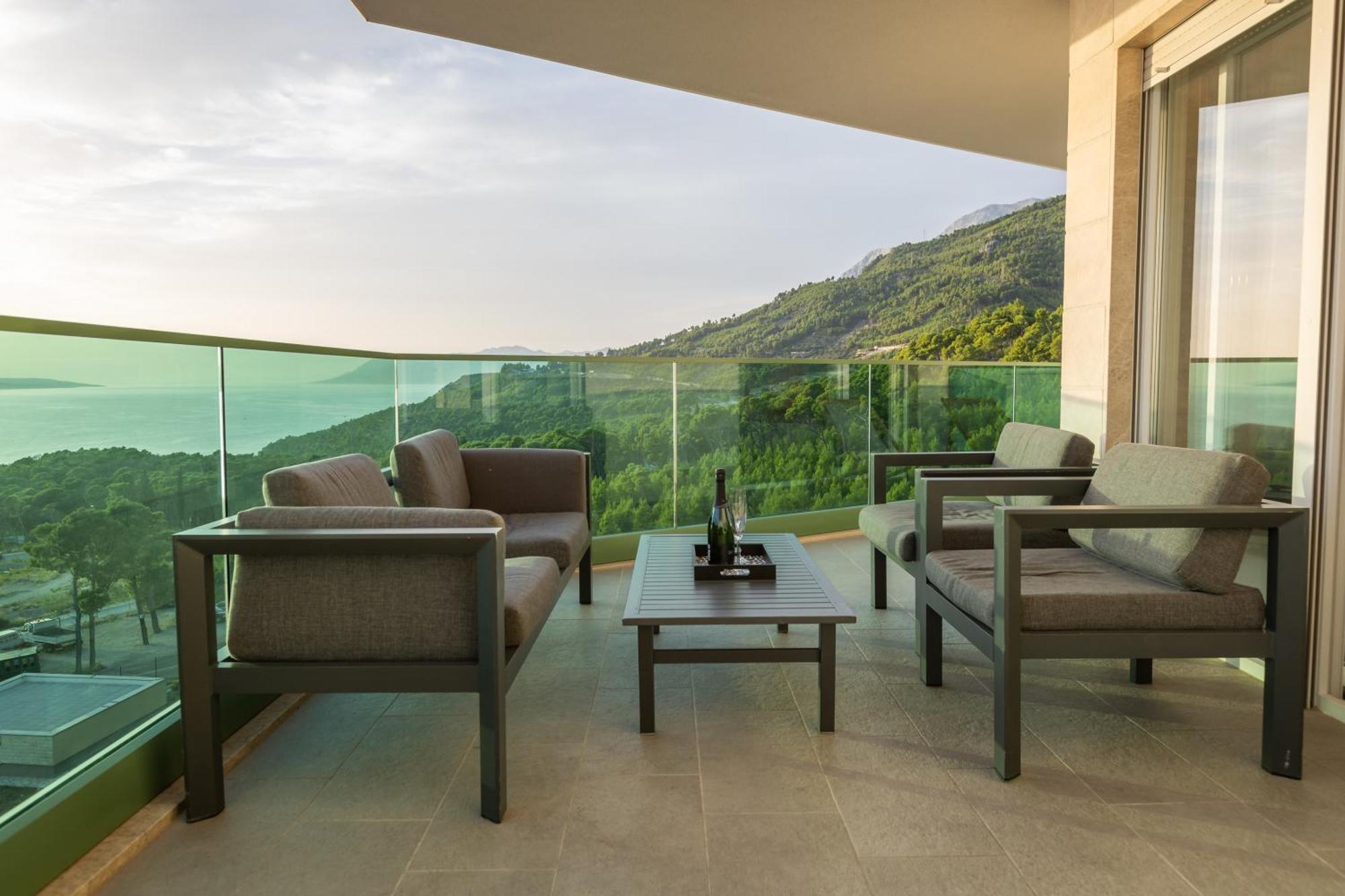 Appartement Exclusive Penthouse Big Blue With Private Jacuzzi à Makarska Extérieur photo